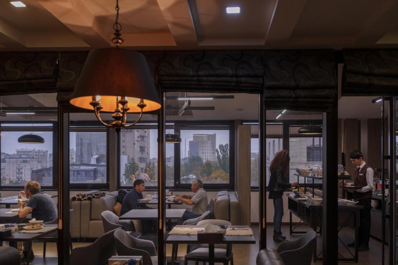 Solutel Apartments-34 比什凯克 外观 照片